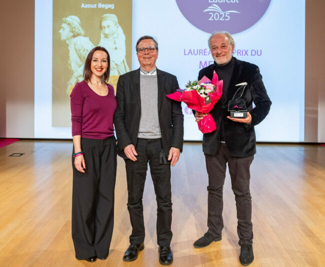 L'éditeur Erick Bonnier reçoit le Prix Handi-livres 2025 du Meilleur Roman au nom d'Azouz Begag pour le livre "Les yeux dans le dos"