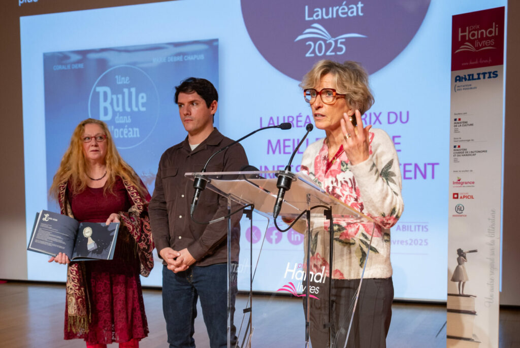 Présentation du livre "Une bulle dans l'océan" lors de l'annonce du lauréat du Prix Handi-livres 2025 du meilleur Livre jeunesse adolescent